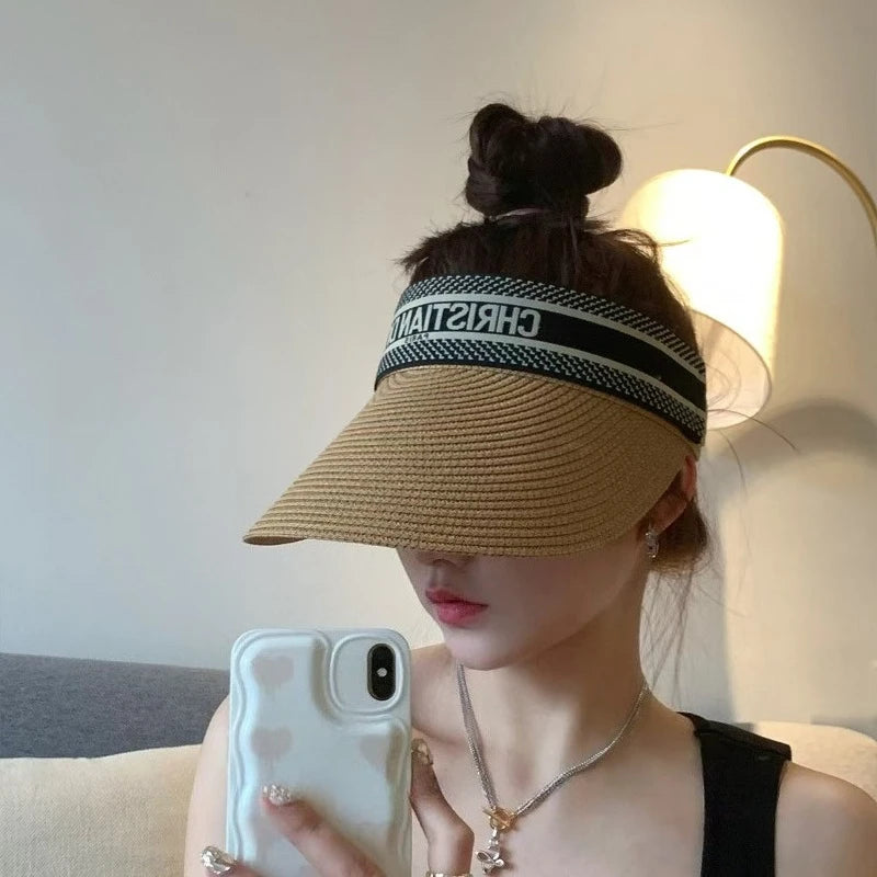 Fashion sun hat, straw hat, beach duckbill hat